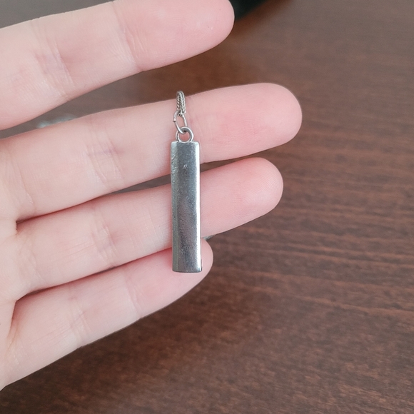 Necklace - Picture 2 of 4